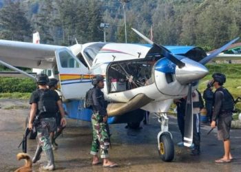 Pesawat Caravan Asia One Ditembak OTK di Kabupaten Puncak