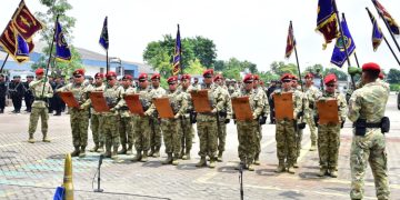 Delapan Perwira Tinggi Terima Brevet Kehormatan Kopaska TNI AL