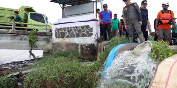 Kepala BNPB Tinjau Pompa Penyedot Banjir di Kota Semarang