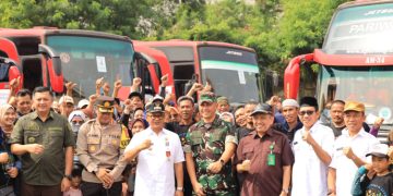 Pj. Wali Kota Bekasi Lepas Keberangkatan 550 Peserta Mudik Gratis