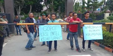 Sejumlah Wartawan Geruduk Kantor Kejari Langkat