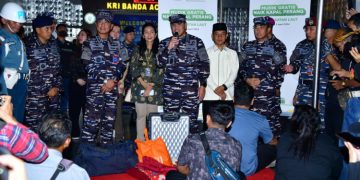 TNI AL Berangkatkan Masyarakat Mudik Gratis Jalur Darat dan Laut Serentak