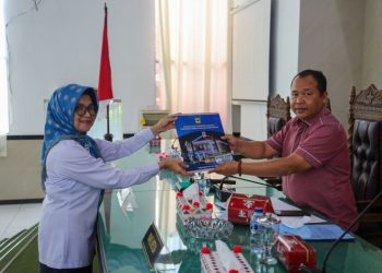 Susanti Sampaikan Nota Jawaban Pandangan umum Fraksi DPRD Pematangsiantar tentang LKPJ Walikota TA 2023