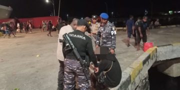 TNI AL Tangkap Pemuda Pembawa 31 Paket Ganja di Dermaga Umum Samabusa Nabire