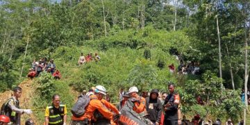 Tiga Korban Longsor di Garut Ditemukan Meninggal