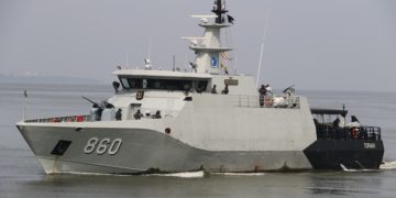 Dua Kapal Perang TNI AL Asah Naluri Tempur Di Laut