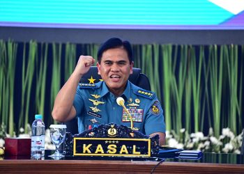 PERWIRA MARINIR WILAYAH JAKARTA MENDAPAT PENGARAHAN DARI KASAL