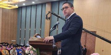 Ketum PPK Kosgoro 1957 Dr. Dave Fikarso  Akbarsah Laksono Sampaikan Orasi Ilmiah kepada Wisudawan/ti Sarjana IBI K 57