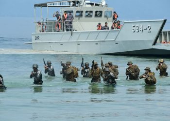 LATIHAN PERTAHANAN PANTAI TNI AL BERSAMA US NAVY DAN USMC PADA LATMA CARAT 2024