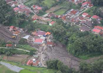 BNPB Gelar Survei Aerial Lanjutan Observasi Titik Galodo Melalui Udara
