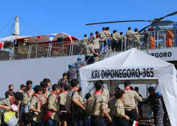 KRI DIPONEGORO-365 LAKSANAKAN “INDONESIAN CULTURAL DAY”, KENALKAN BUDAYA DAN KULINER KHAS NUSANTARA PADA PELAJAR LEBANON