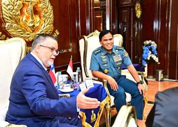 TNI AL TERIMA KUNJUNGAN KEHORMATAN DUTA BESAR CHILI UNTUK INDONESIA