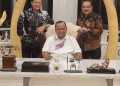 Wakil Ketua I DPRD kabupaten Manokwari, Norman Tambunan bersama Bambang Soesatyo dan Robert Kardinal//ISTIMEWA