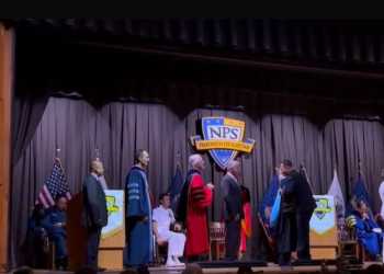 PRAJURIT TNI AL LULUSAN TERBAIK PADA PROGRAM PENDIDIKAN MAGISTER DI AMERIKA SERIKAT