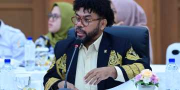 Dr. Filep Wamafma, SH, MHum