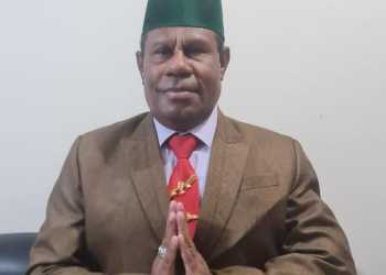 Ketua MDI Papua Barat, Letjen TNI (Purn) Ali H. Bogra