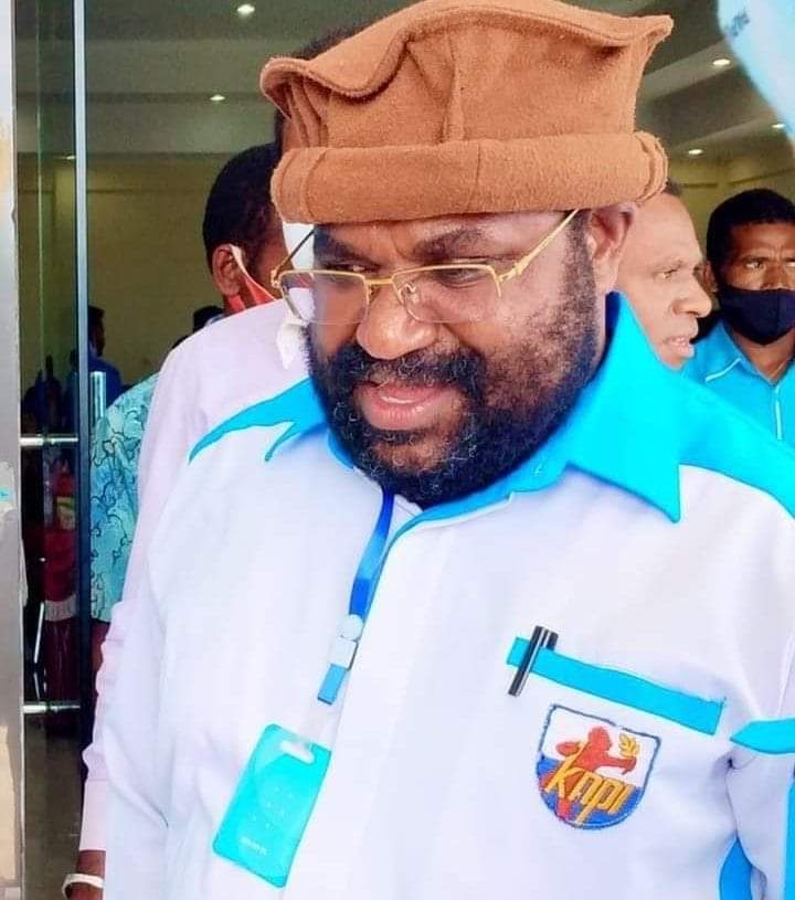 Sius Dowansiba, SE (alm), intelektual asli Papua