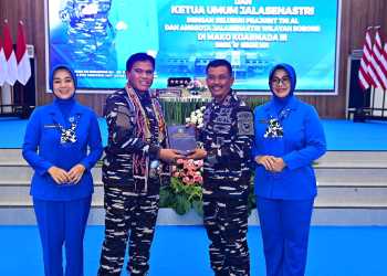 KASAL KUNJUNGI KOARMADA III SORONG – PAPUA, INI PESAN PENTINGNYA BAGI PRAJURIT & ASN DI LINGKUNGAN AL