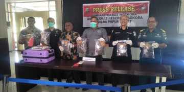 Bawa Ganja 1,7 Kg, Oknum Mahasiswa Ditangkap Polisi di Pelabuhan Manokwari
