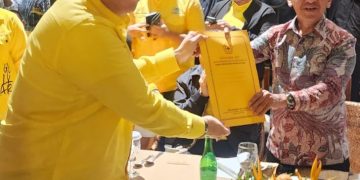 Detik-Detik Penyerahan Dukungan Resmi PPK KOSGORO’57 Kepada Bahlil Jadi Ketum Golkar