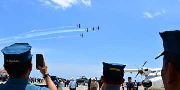 Wakasal Hadiri Bali International Airshow 2024, Rajawali Laut Flight Tampil Memukau