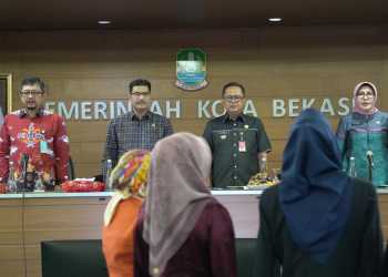 Pj. Wali Kota Bekasi Bersama Komisi IX DPR RI Bahas Bulan Imunisasi Anak Usia Sekolah (BIAS)