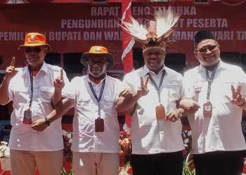 Pengambilan Nomor Urut di KPU Manokwari, Paslon BERBUDI 1 dan HERO 2