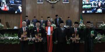 Pj Wali Kota Bekasi Hadiri Rapat Paripurna Pengangkatan Pimpinan DPRD