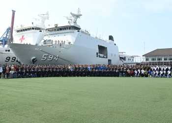 Guna Memujudkan Generasi Muda Cinta Bahari, TNI AL Gelar Sailing Camp Dengan KRI Semarang-594 Ke Pulau Payung, Kepulauan Seribu