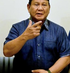 Ketum Gerindra Prabowo Subianto Himbau Warga Jateng Dukung Ahmad Luthfi dan Taj Yasin