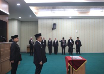 Pj. Wali Kota Bekasi Kukuhkan Pejabat Struktural Eselon II,III Dan IV