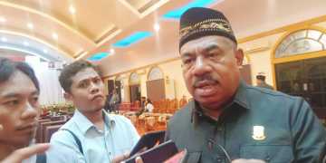 Ferry Auparay, Anggota DPR provinsi Papua Barat