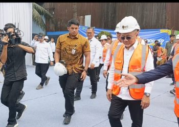 Tinjau PG Kwala Madu, Menteri Koordinator Pangan Zulkifli Hasan Sebut Tebunya Kurang Gizi Seperti Kena Stanting
