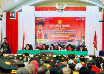 STIH di Manokwari Papua Barat Wisuda 152 Sarjana, Ini Pesan Filep Wamafma