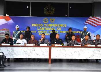 TNI AL GAGALKAN PENYELUNDUPAN 47 TON BAWANG BOMBAY YANG MENCOBA MASUK MELALUI PERBATASAN INDONESIA-MALAYSIA SENILAI 1,4 MILYAR