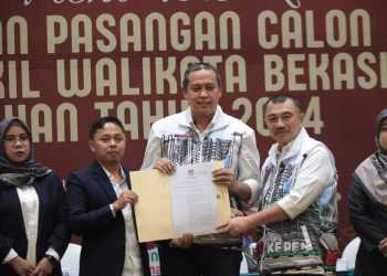 Rapat Pleno KPU Kota Bekasi. Pj Gani Ucapakan Selamat Walikota Terpilih 2025-2029