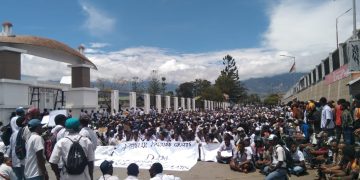 Pelajar Papua Demo Tolak Program MBG