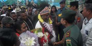 Danrem 181/PVT Sambut Gubernur dan Wakil Gubernur Papua Barat Daya Terpilih Elisa-Ahmad