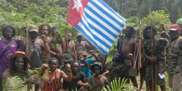 Guru dan Nakes Diimbau Tinggalkan Wilayah Konflik di Papua