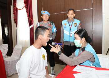 SELEKSI BINTARA POLRI 2025 DI POLDA KEPRI: 601 PESERTA LOLOS PEMERIKSAAN KESEHATAN TAHAP I