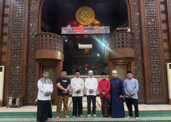 Malam Takbiran Wawali Harris Bobihoe Tinjau Persiapan Solat Idul Fitri Di Masjid Al Barkah