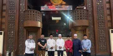 Malam Takbiran Wawali Harris Bobihoe Tinjau Persiapan Solat Idul Fitri Di Masjid Al Barkah