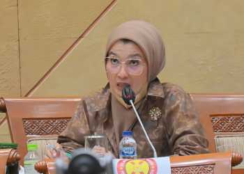 Tak Ada Lagi Penahanan Ijazah Bagi Pekerja, DPR Minta Kemnaker Beri Sanksi Tegas Perusahaan yang Melanggar