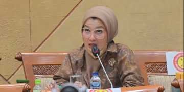 Tak Ada Lagi Penahanan Ijazah Bagi Pekerja, DPR Minta Kemnaker Beri Sanksi Tegas Perusahaan yang Melanggar