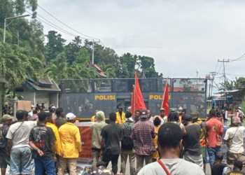 Demo Penutupan Freeport Gencar, Mahasiswa Turun Jalan Serukan Tutup PT FI dan Kembalikan Kedaulatan Rakyat Papua