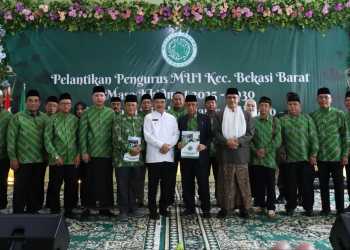 Hadir Di Pelantikan MUI Bekasi Barat, Wawali Harris Bobihoe Apresiasi MUI Turut Membangun Kota Bekasi