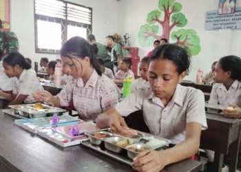 Program Makan Bergizi Gratis Sasar 22.686 Siswa di Papua Barat