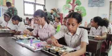 Program Makan Bergizi Gratis Sasar 22.686 Siswa di Papua Barat