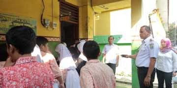 Wali Kota Bekasi Geram, Sidak ke SDN Margahayu II Usai Aduan Bau Tak Sedap di Toilet Sekolah