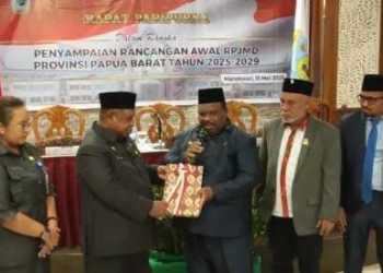 Dokumen RPJMD 2025-2029 Papua Barat Diserahkan ke DPR
